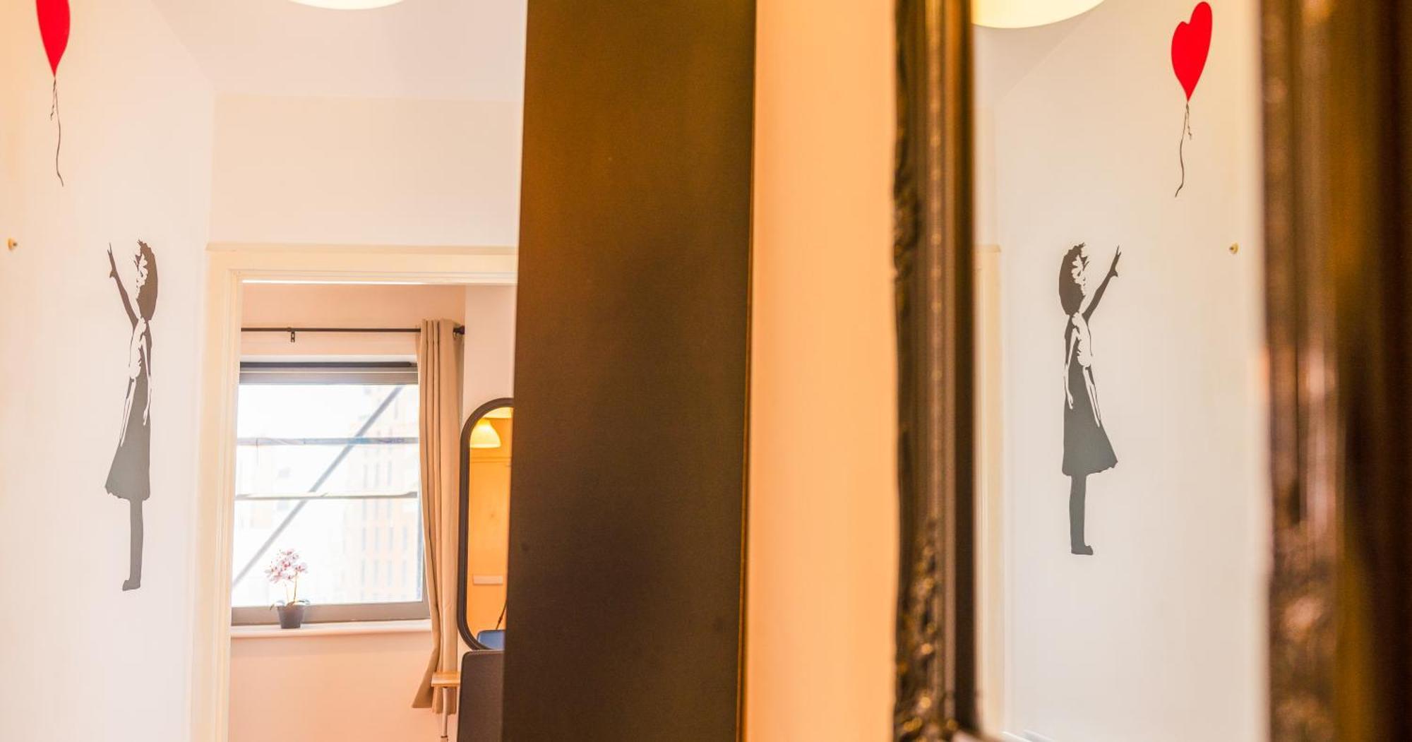The Viewpoint - Modern Big 2 Bed Flat - Ideal For Longer & Business Travel Apartment London